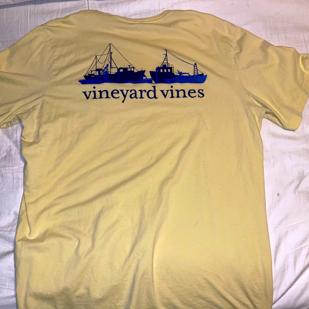 Vineyard vines shirt